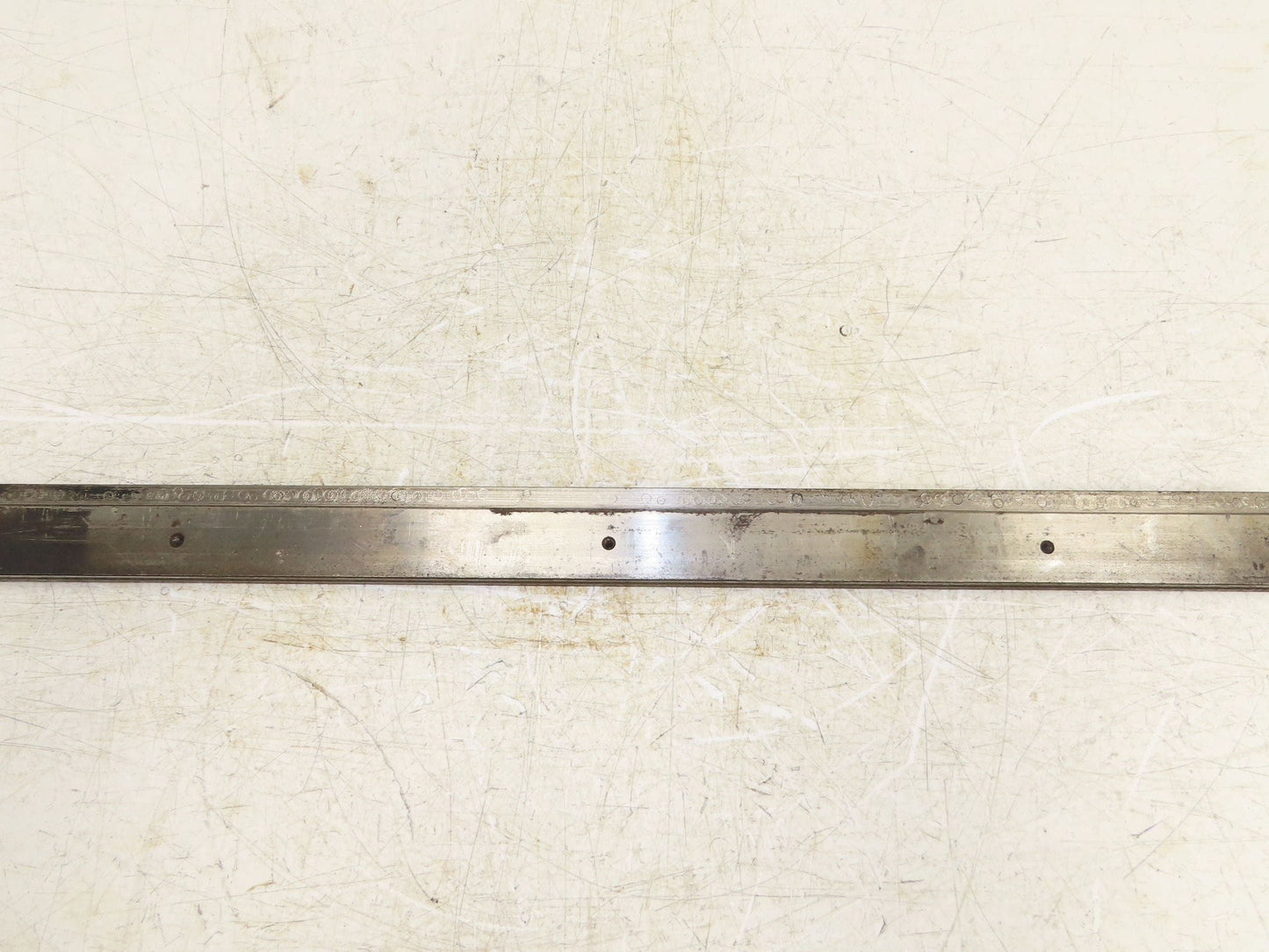 Press Brake Die 32-7/8" Long 90° V 1/2" Tang 1-7/64" W 1-3/4" H 11/32x3/16" V