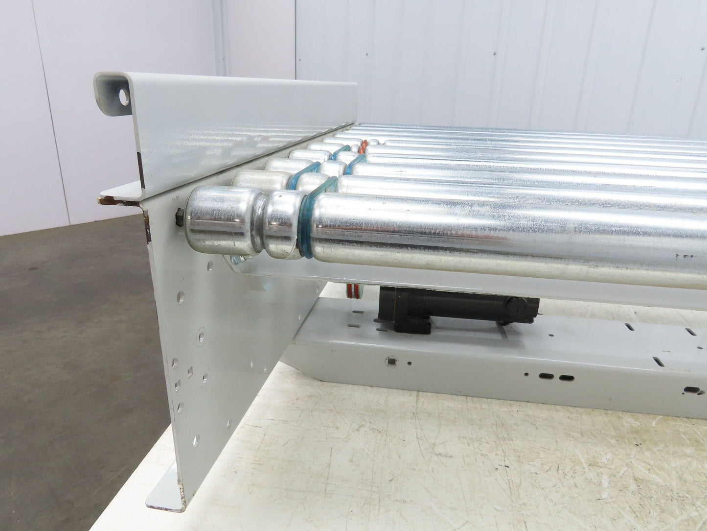 Roach 36"BF x 30"L Powered Roller Conveyor Section 130VDC O-Ring Belt Drive