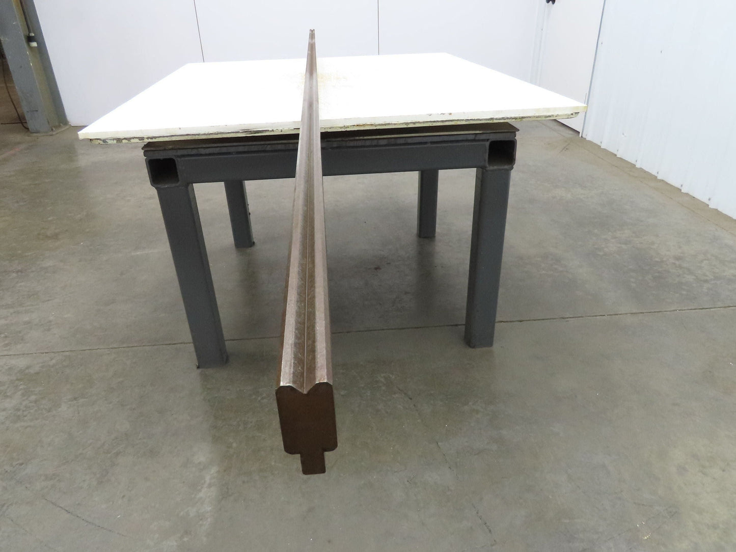 Press Brake Die 121-1/8" Long 90° V 1/2" Tang 1-1/8" W 1-13/16" H 7/16x7/32" V