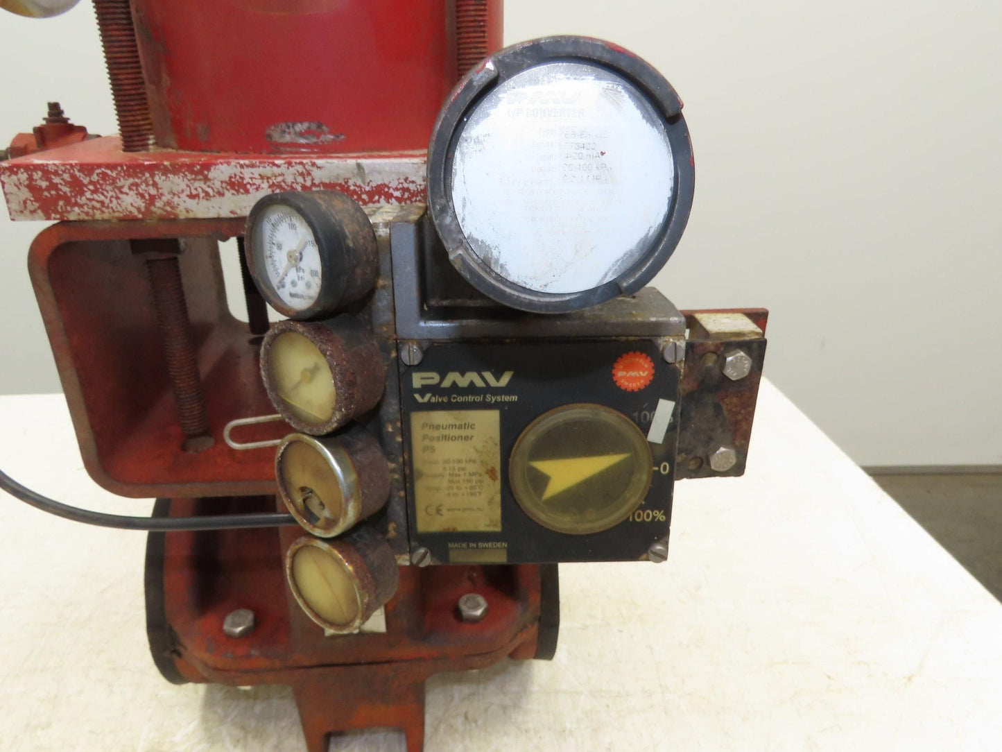 Red Valve Series 5200 Pneumatic Pinch Valve 2.5" Flanged EPDM w/Positioner