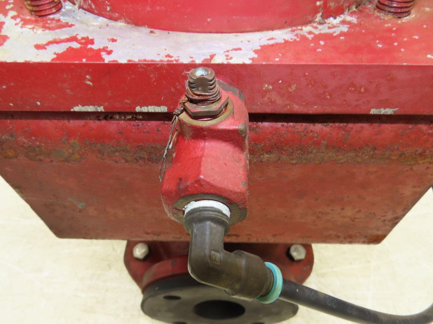 Red Valve Series 5200 Pneumatic Pinch Valve 2.5" Flanged EPDM w/Positioner