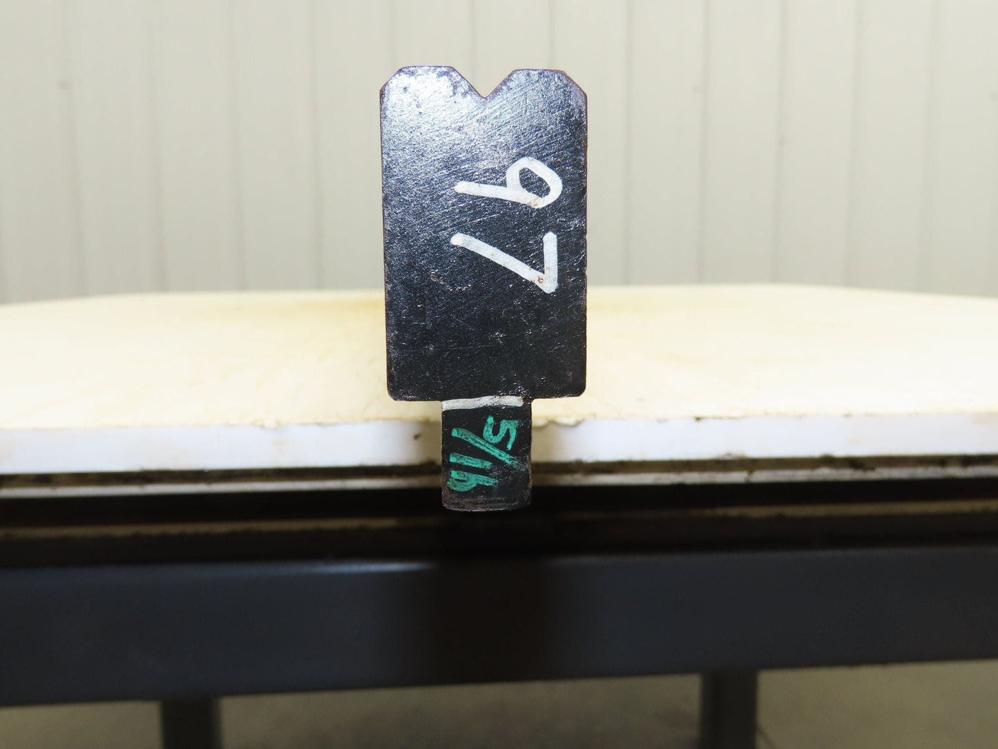 Press Brake Die 97-1/16" Long 90° V 1/4" W 5/32" Deep 1-3/4" H 1/2" Tang