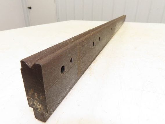 Press Brake Die 46-9/16" Long 90° V 11/32" W 3/16" D 1-15/16" H