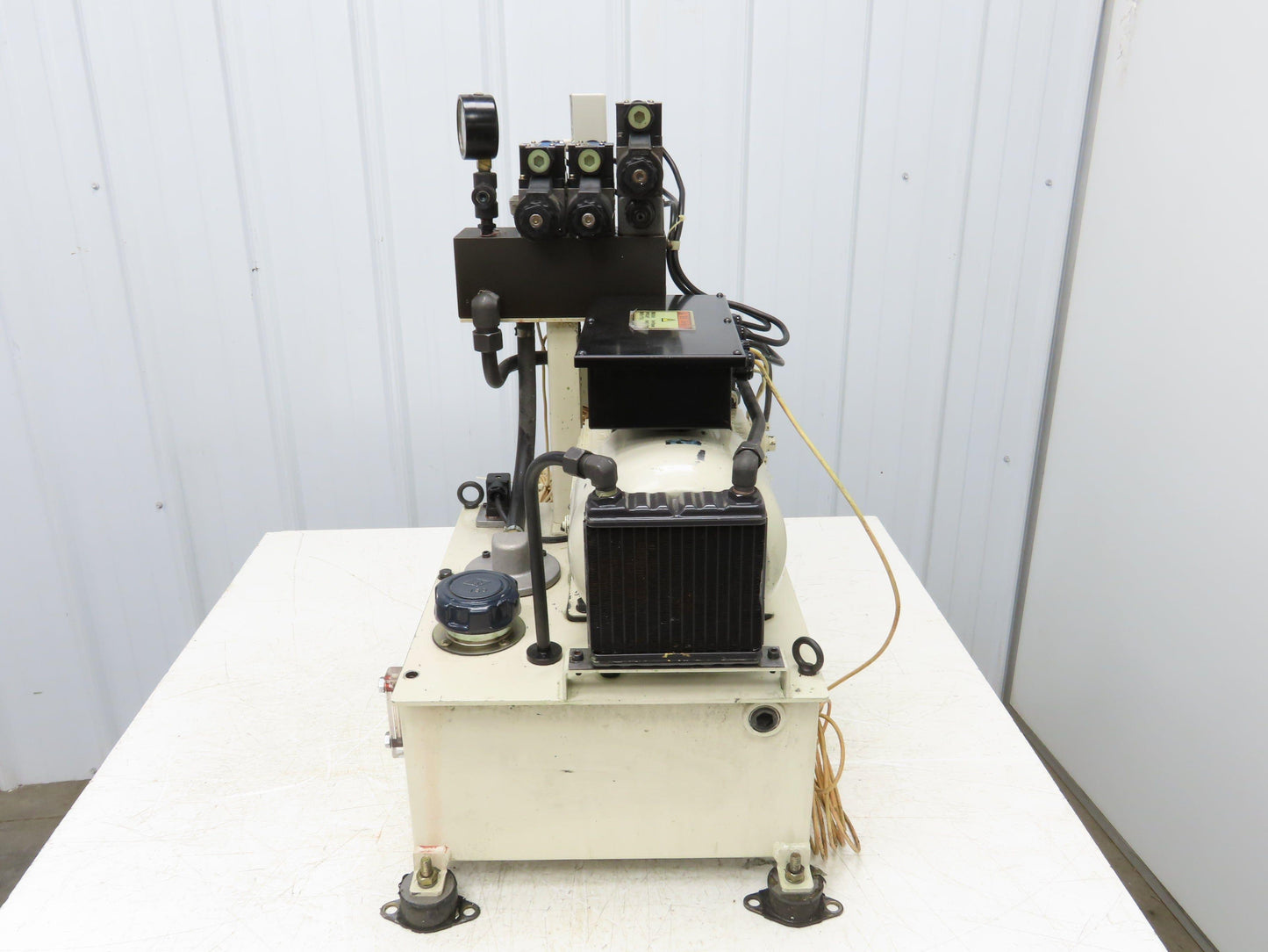 Okuma Hydraulic Power Unit 5gal Tank 8gpm 1100psi Nachi Uni Pump 3Hp 220V