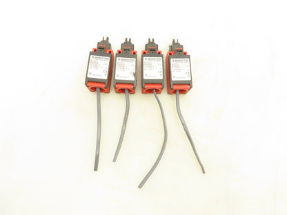 Bernstein I88-UV15Z Plastic Limit Switch Roller Plunger Head 240V 1.5A Lot of 4
