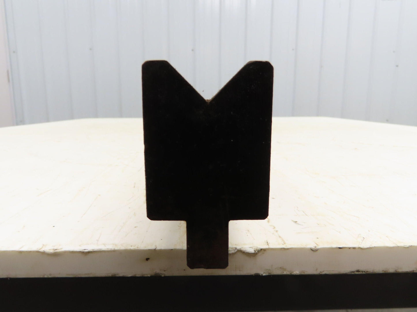 Press Brake Die 96-1/2" Long 90° V 7/8" W 7/16" D 1-3/4" H 1/2" Tang