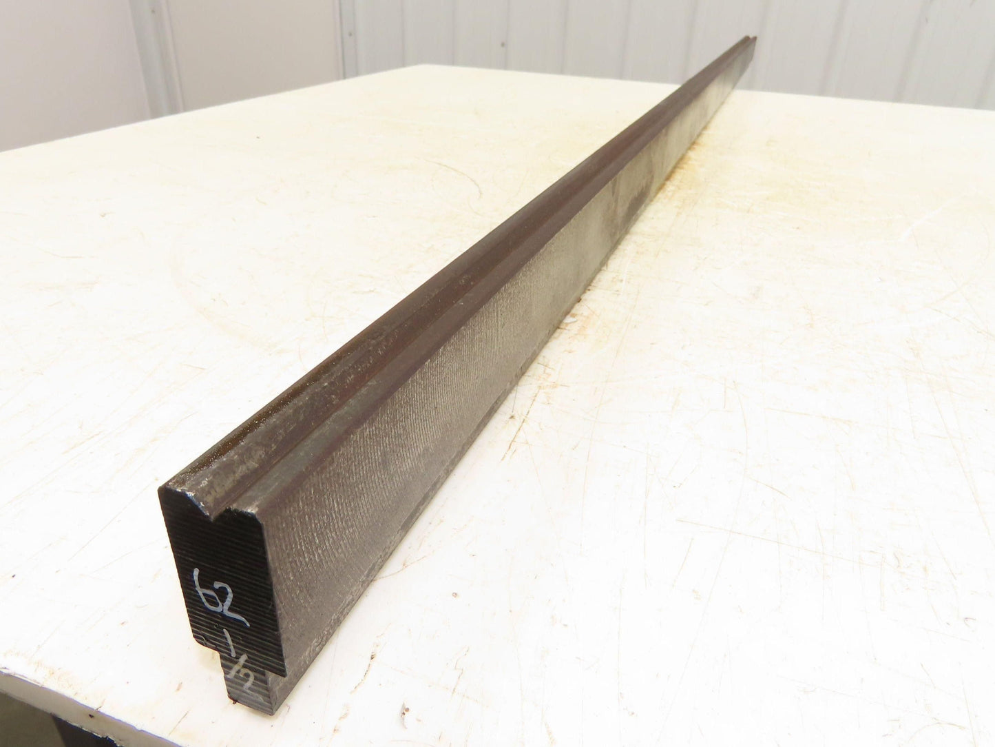 Press Brake Die 62-1/2" Long 90° V 3/8" W 3/16" D 1-3/4" H 1/2" Tang