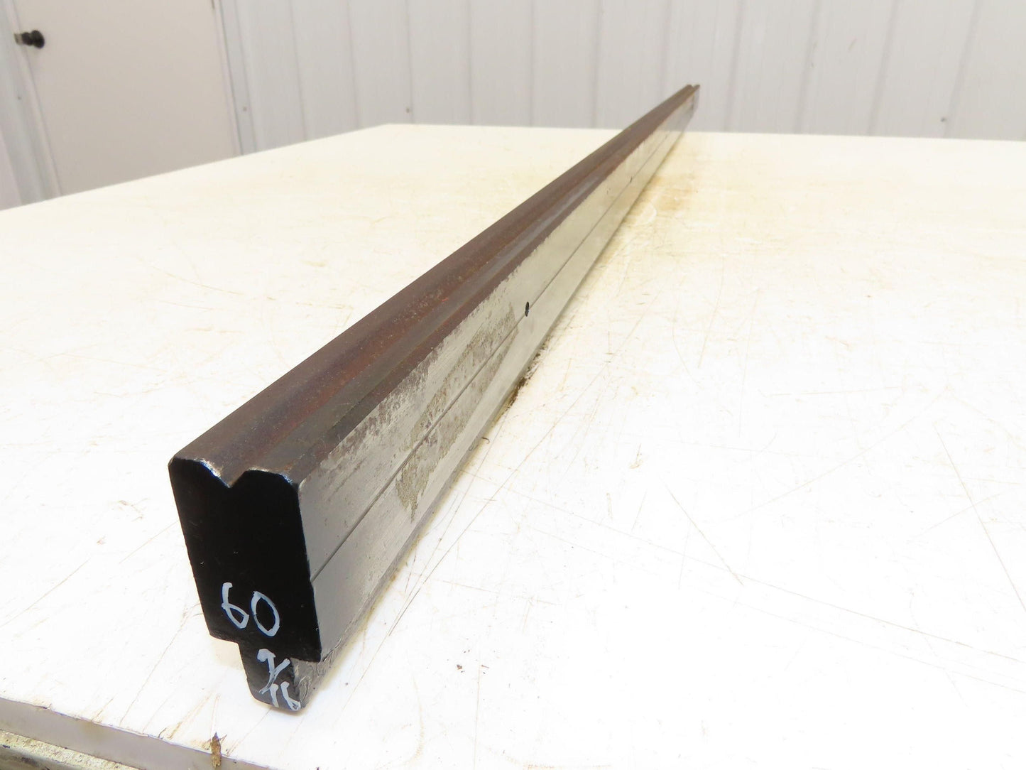 Press Brake Die 60-1/2" Long 90° V 3/8" W 3/16" D 1-3/4" H 1/2" Tang