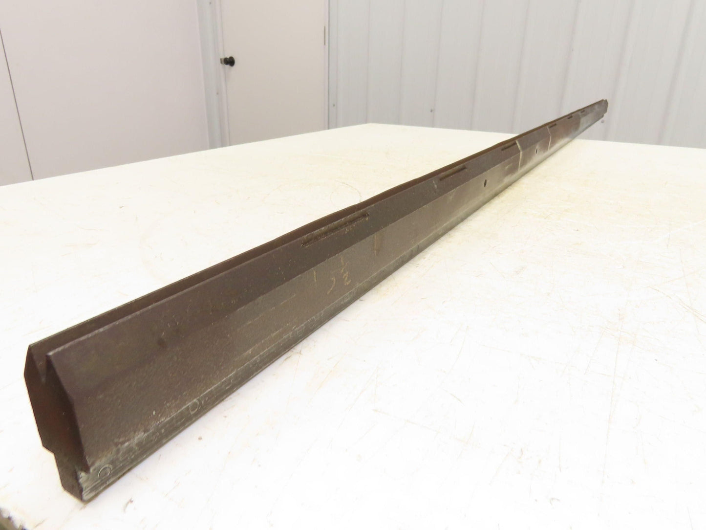 Press Brake Die 76-3/8" Long 30° Acute V 5/16" W 7/16" D 1-3/4" H 1/2" Tang