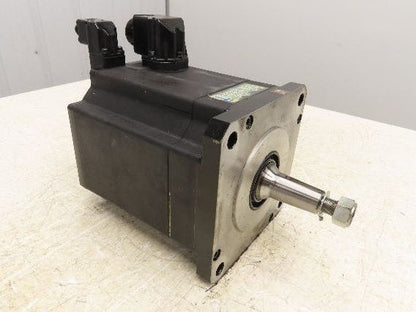 Okuma BL-MC200J-20T AC Servo Motor 4kW 2000 RPM 157V 16.2A 3PH