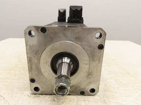 Okuma BL-MC200J-20T AC Servo Motor 4kW 2000 RPM 157V 16.2A 3PH