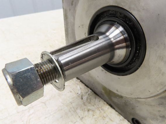 Okuma BL-MC200J-20T AC Servo Motor 4kW 2000 RPM 157V 16.2A 3PH