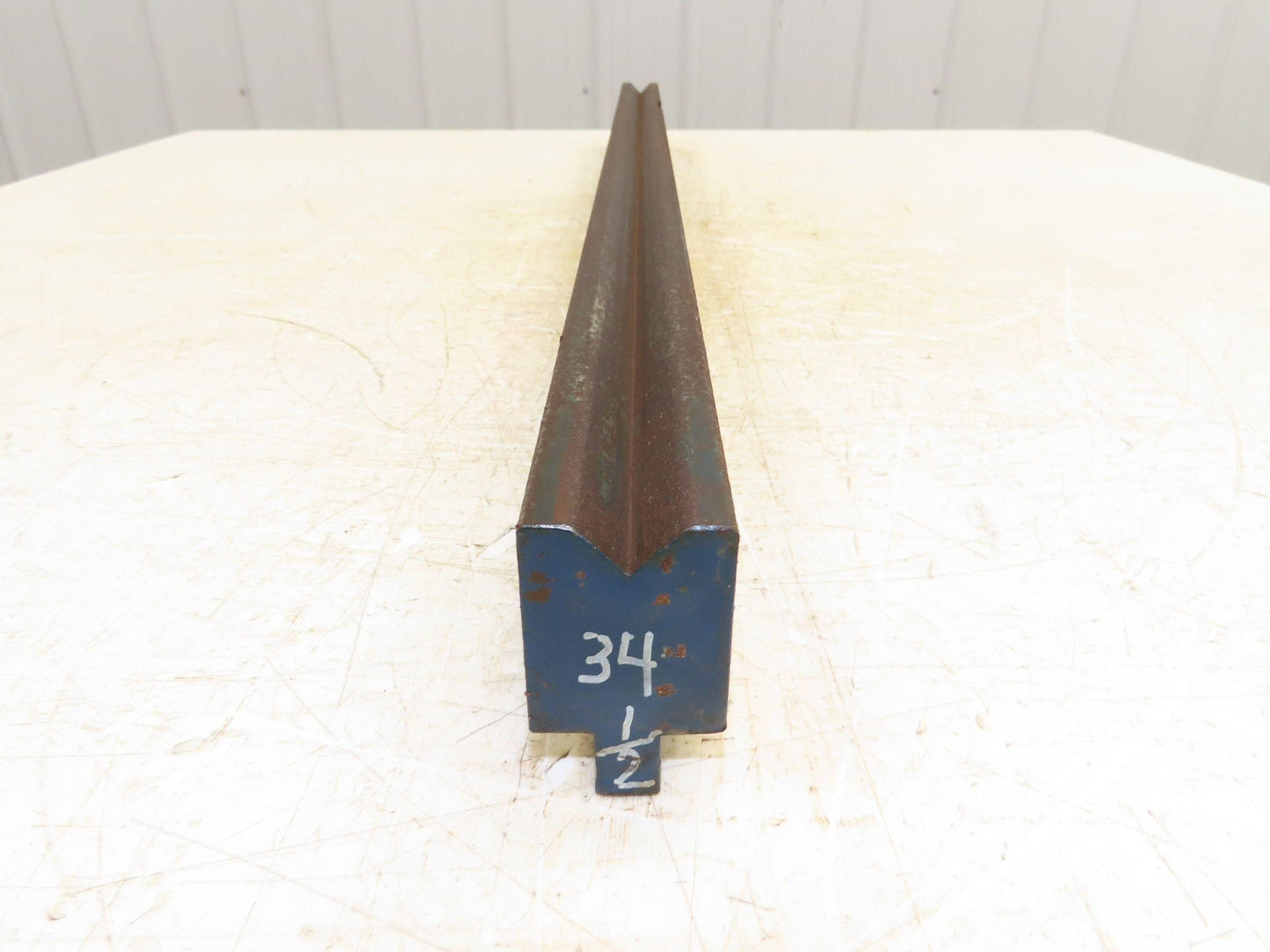 Press Brake Die 34-1/2" Long 90° V 3/4" W 3/8" D 1-3/4" H 1/2" Tang