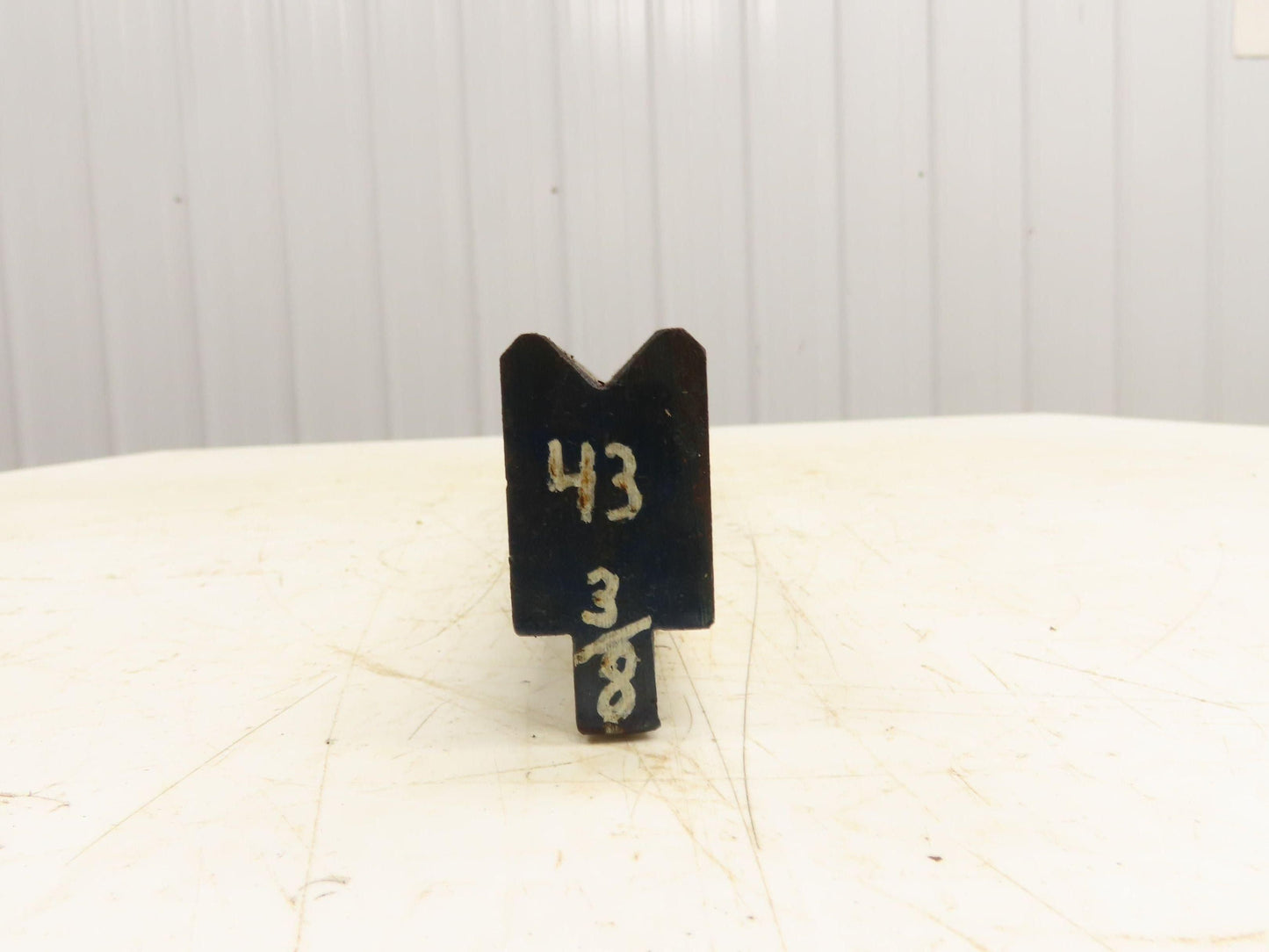 Press Brake Die 43-1/2" Long 90° V 11/16" W 5/16" D 1-13/16" H 1/2" Tang