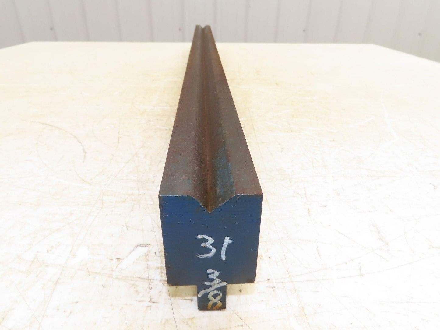 Press Brake Die 31-5/16" Long 90° V 1/2" W 5/16" D 1-3/4" H 1/2" Tang