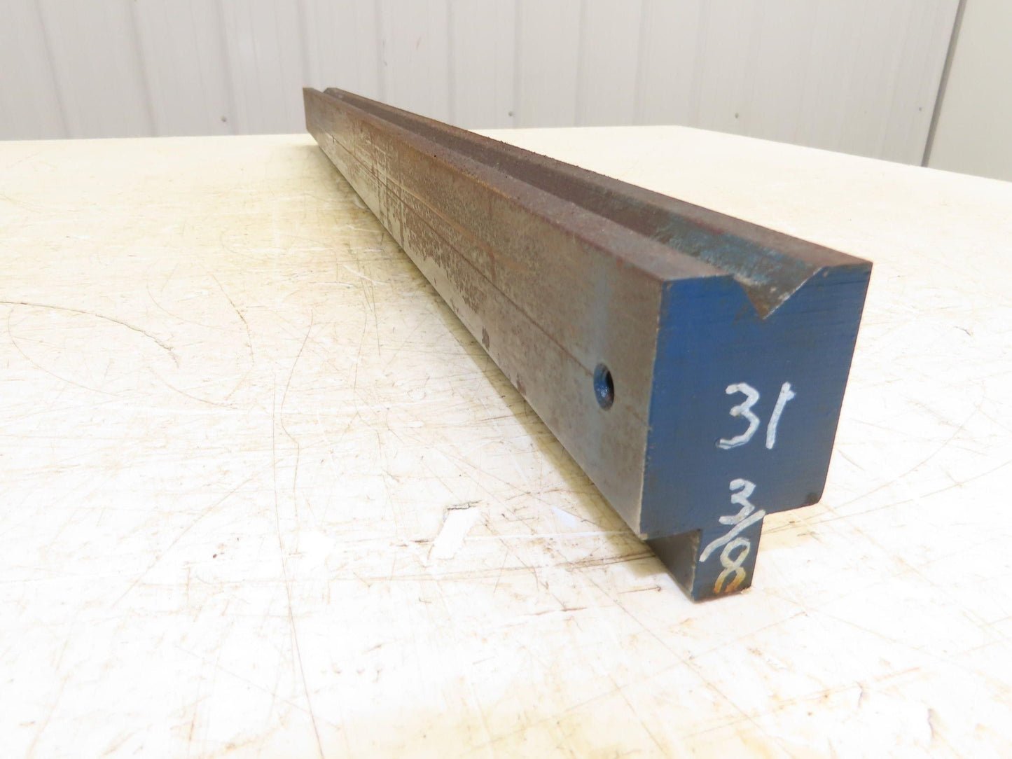 Press Brake Die 31-5/16" Long 90° V 1/2" W 5/16" D 1-3/4" H 1/2" Tang