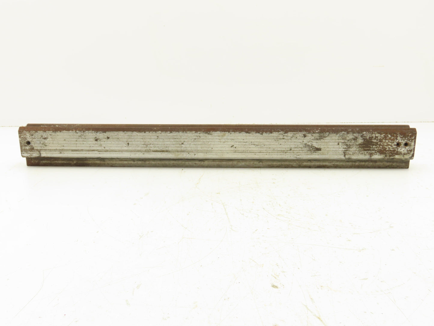 Press Brake Die 22-1/4" Long 90° V 11/16" W 3/8" D 1-3/4" H 1/2" Tang