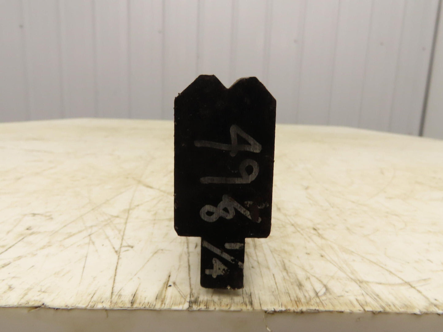 Press Brake Die 49-1/16" Long 90° V 1/4" W 1/8" D 1-3/4" H 1/2" Tang