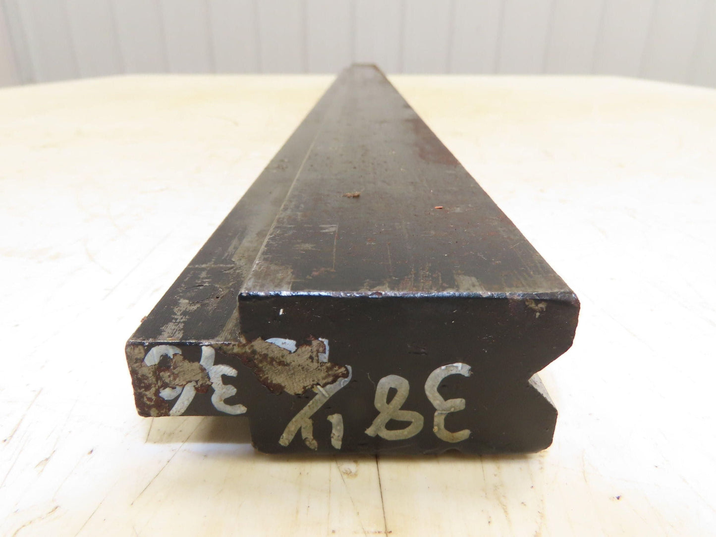 Press Brake Die 38-5/8" Long 90° V 3/8" W 3/16" D 1-3/4" H 1/2" Tang