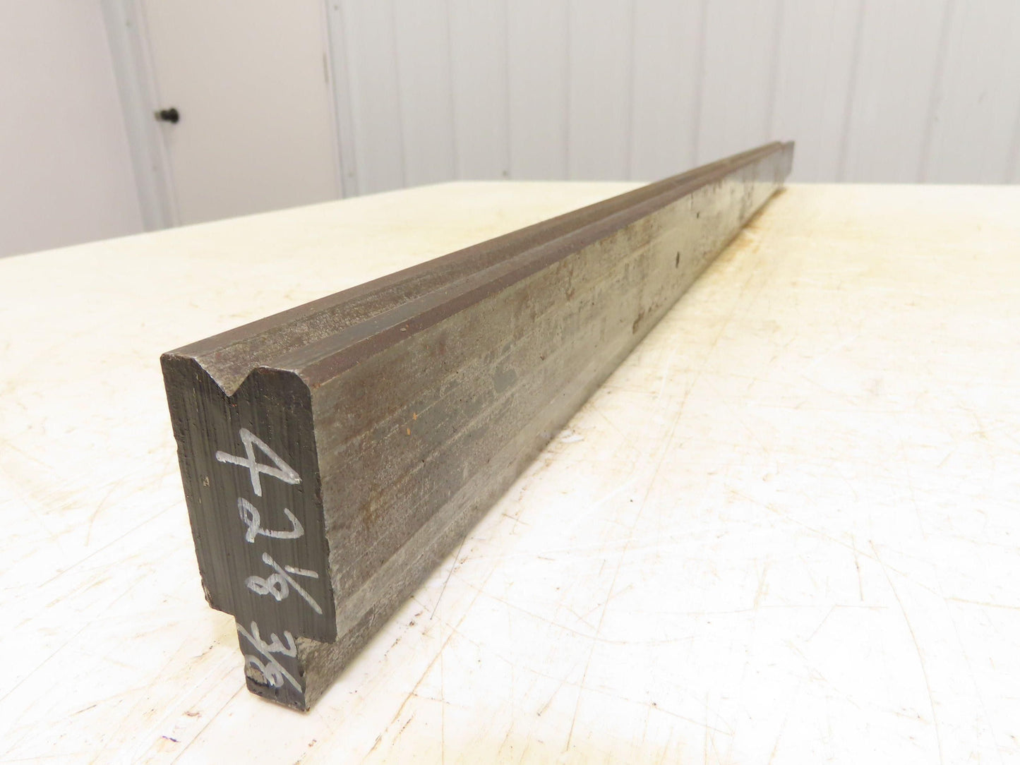 Press Brake Die 42-1/8" Long 90° V 3/8" W 3/16" D 1-3/4" H 1/2" Tang
