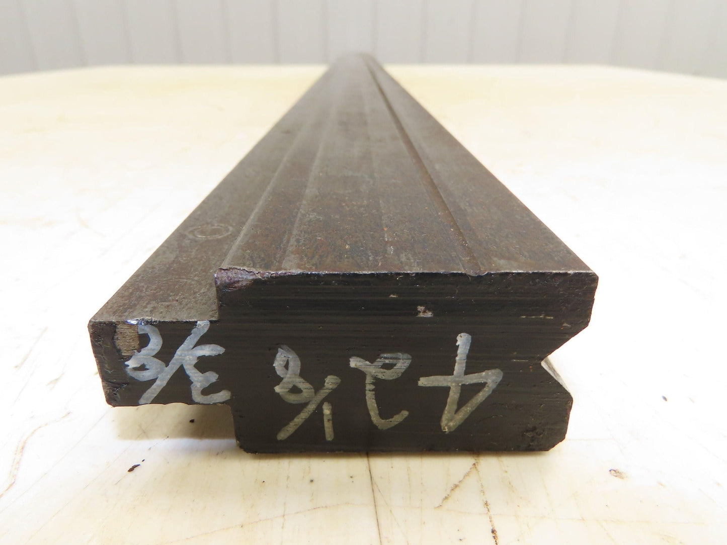Press Brake Die 42-1/8" Long 90° V 3/8" W 3/16" D 1-3/4" H 1/2" Tang