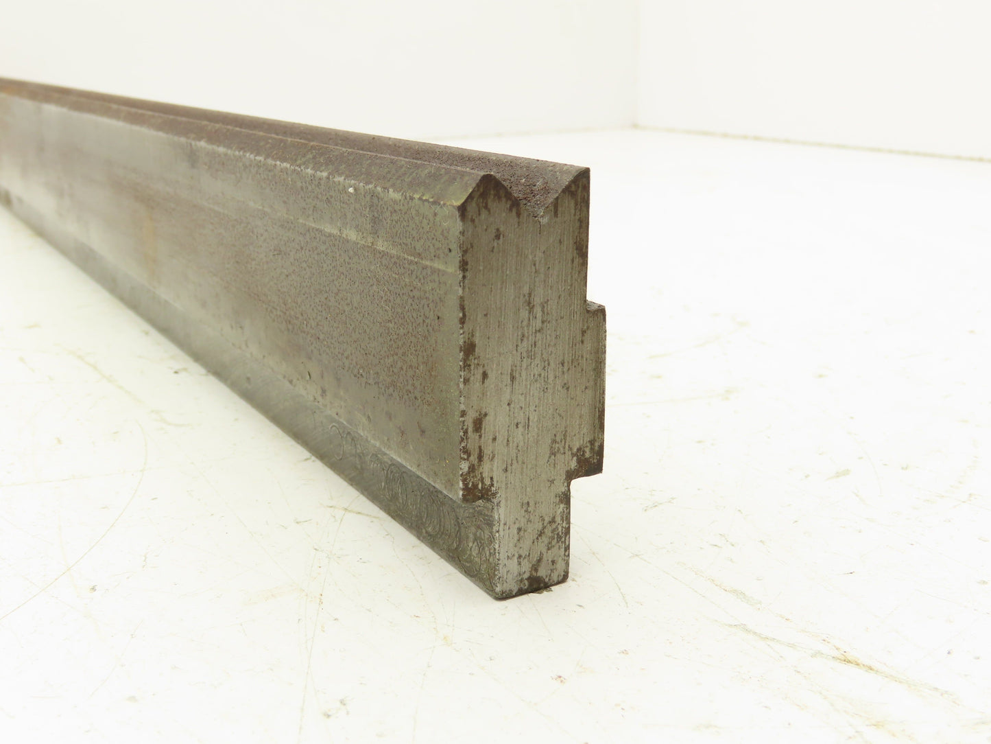 Press Brake Die 25-3/4" Long 90° V 1/2" W 1/4" D 1-3/4" H 1/2" Tang