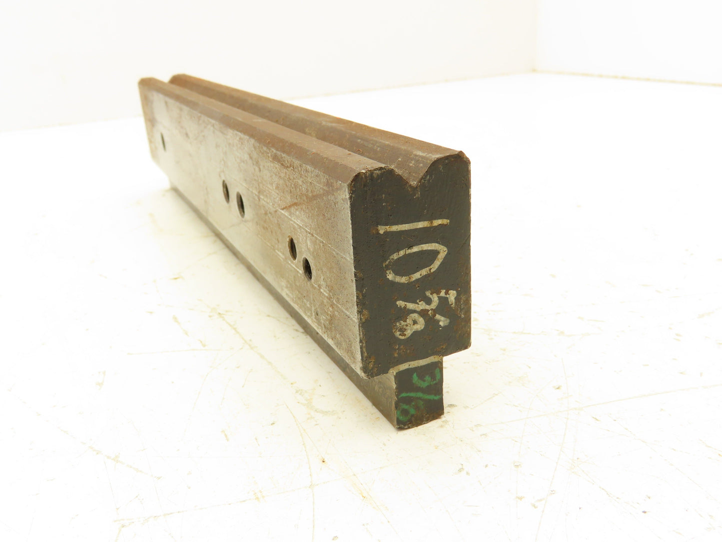 Press Brake Die 10-5/8" Long 90° V 3/8" W 3/16" D 1-3/4" H 1/2" Tang