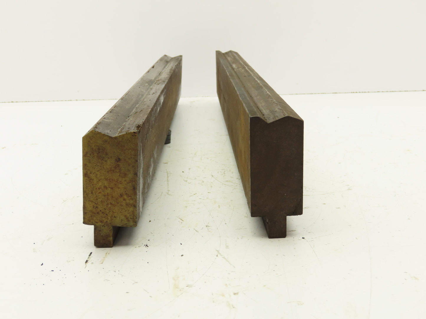 Press Brake Punch Die Set 24-1/4" Long 125° Offset Z Bend 11/16" W 140° 2nd V