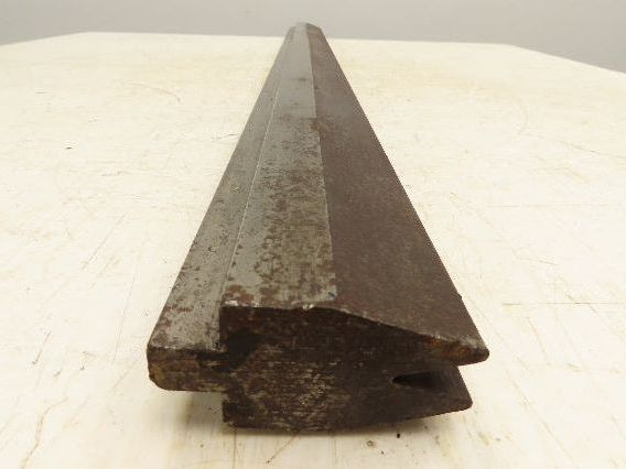 Press Brake Die 44-1/2" Long 30° V 1/2" W 13/16" D 2-5/16" H 1/2" Tang