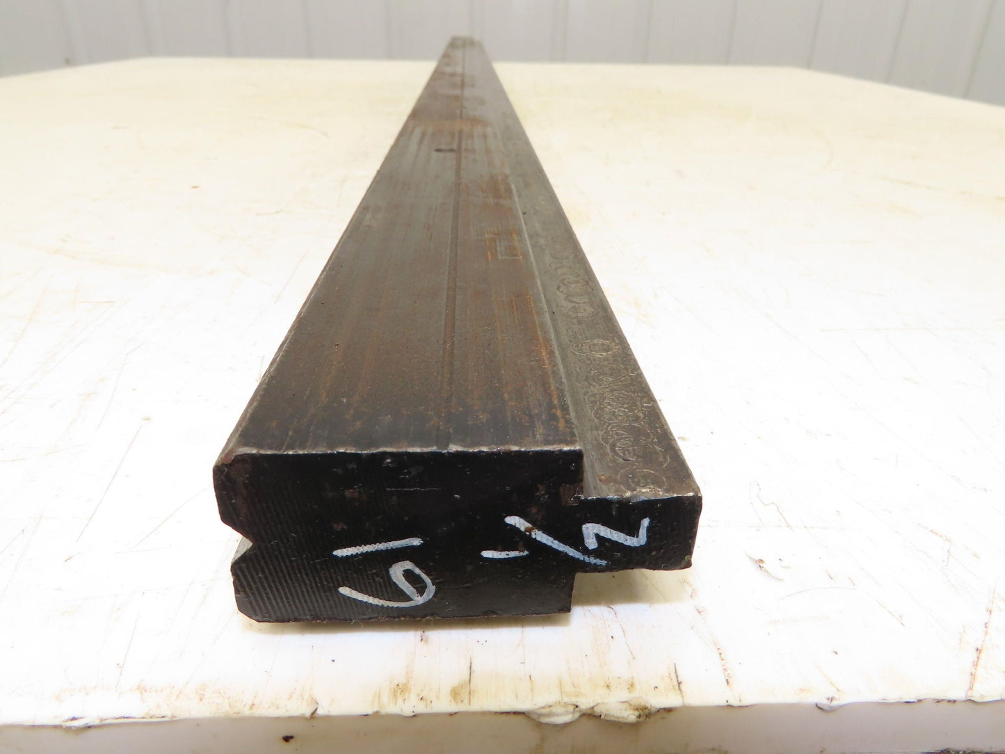 Press Brake Die 61-1/2" Long 90° V 1/4" W 1/8" D 1-3/4" H 1/2" Tang