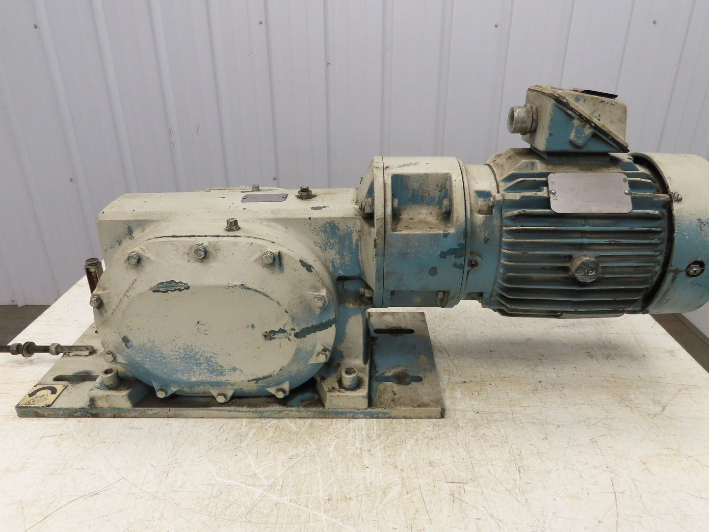 Dodge Reliance 180CM28A60 Inline Gearmotor 60:1 RH Reducer 29rpm 5Hp 460V 184T