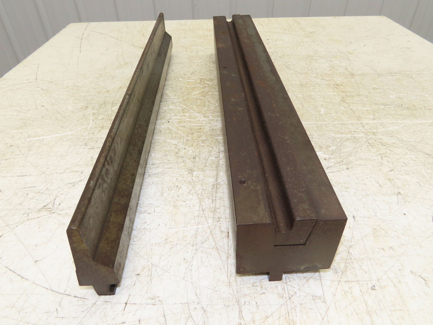 Press Brake Punch Die Set 25" Long 3/8" U Bend 9/16" Deep 1/2" Safety Tang