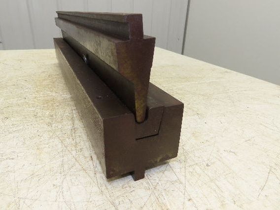 Press Brake Punch Die Set 25" Long 3/8" U Bend 9/16" Deep 1/2" Safety Tang