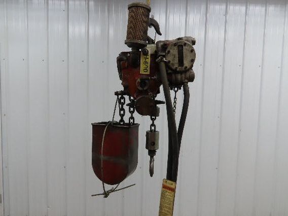 Chicago Pneumatic 1/2 Ton 1000Lb Power Vane Air Chain Hoist 10' Lift w/Pendant