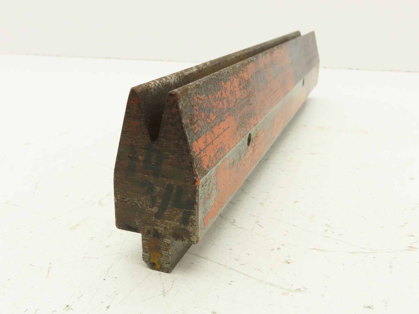 Press Brake Die 14-3/4" Long 30° V 1/2" W 3/4" D 2-5/16" H 1/2" Tang