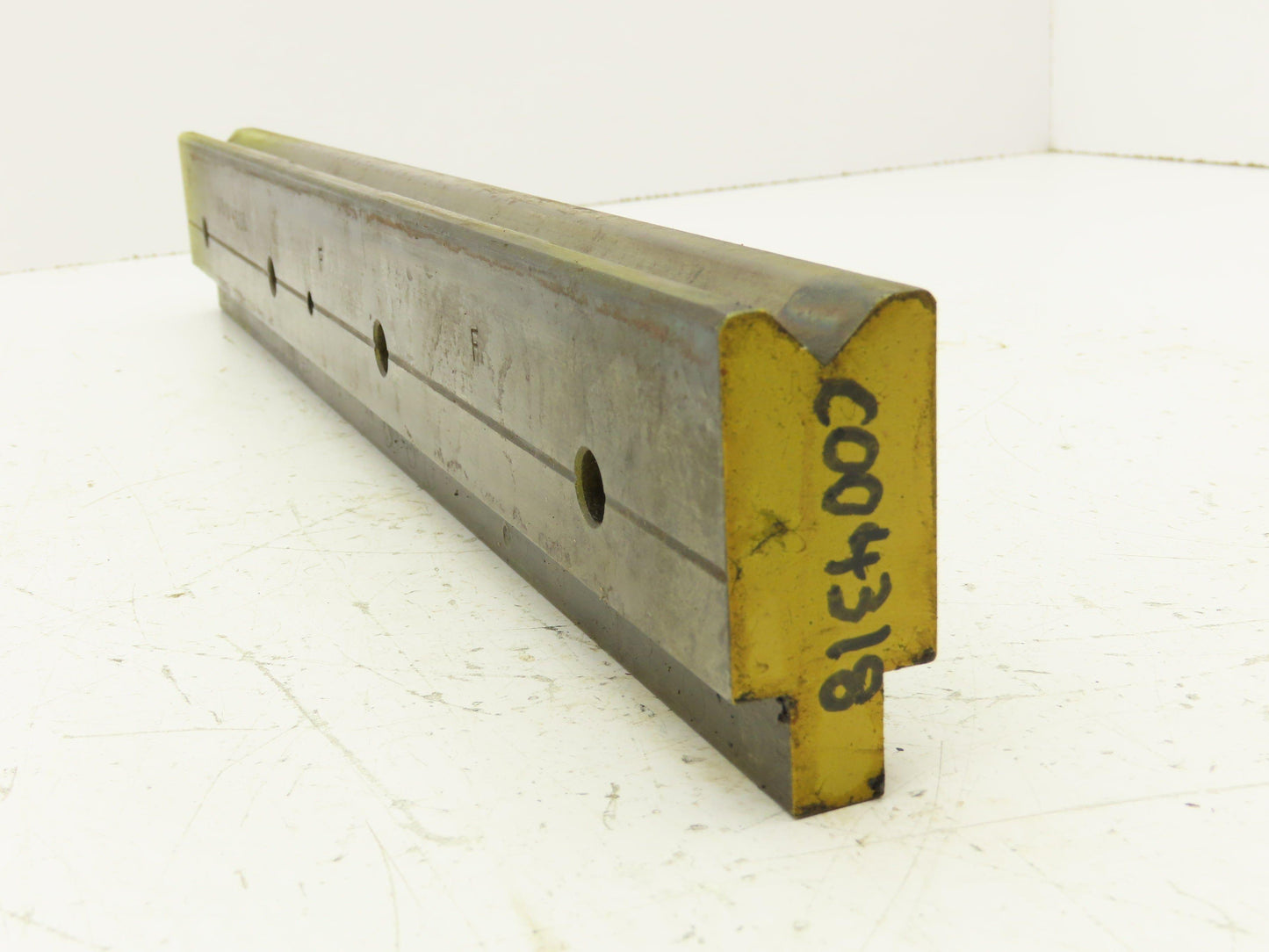 Press Brake Die 16-7/8" Long 90° V 1/2" W 1/4" D 1-3/4" H 1/2" Tang
