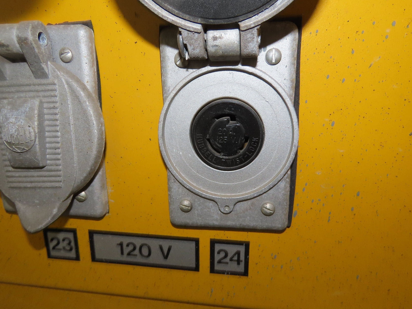 Northwestern II-10026 Jobsite Power Transformer 25kva 440V 100A 1Ph 120V Outlet