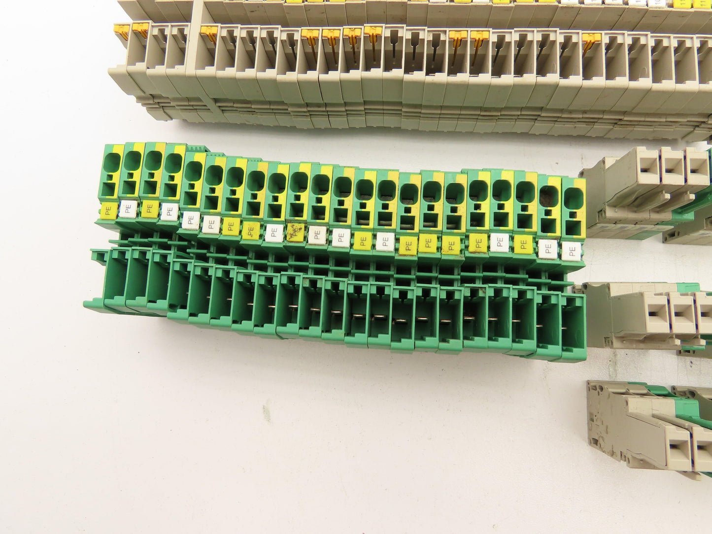 Weidmuller ZTPE 4/2AN/1 Terminal Block Plug In Connectors ZP 4/1AN Lot of 92