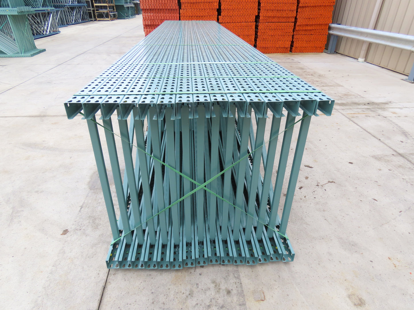 Interlake 20' x 42" Teardrop Pallet Racking Upright 3x3" Leg 23900Lb Green
