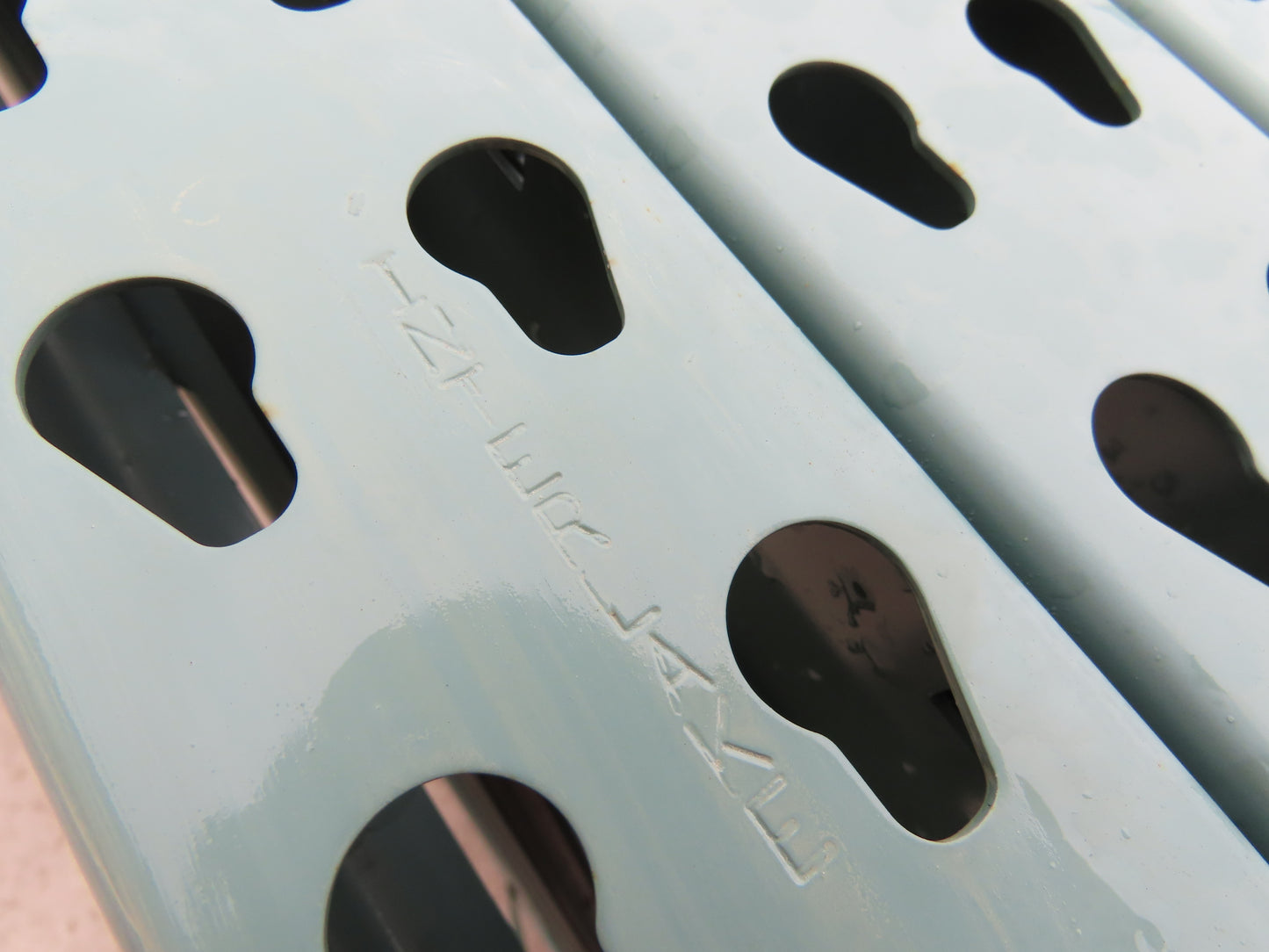 Interlake 20' x 42" Teardrop Pallet Racking Upright 3x3" Leg 23900Lb Green