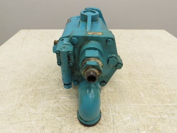 Vickers PVB20-RS-20C-11 Hydraulic Piston Pump 3000 PSI 20GPM Right Hand Rotation