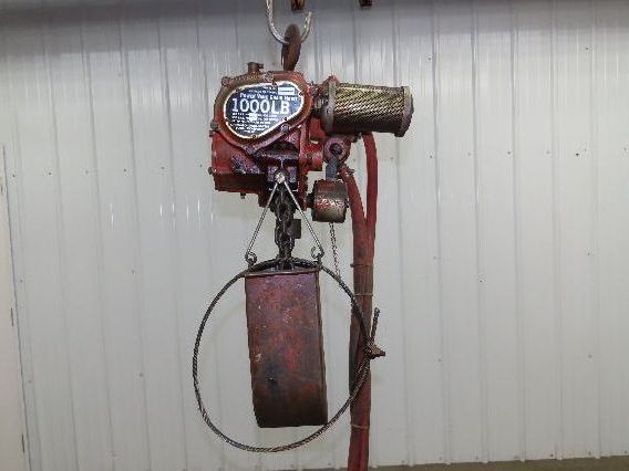 Chicago Pneumatic 1/2 Ton 1000Lb Power Vane Air Chain Hoist 10' 4" Lift Pendant