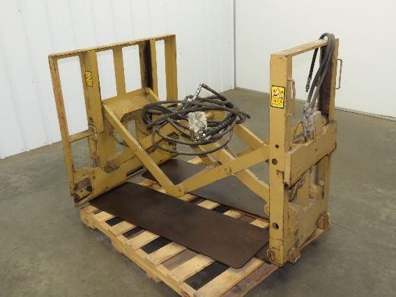 Cascade 30D-PB-51Q Forklift Attachment Slip Sheet Push Pull Clamp 3000lb Class 2