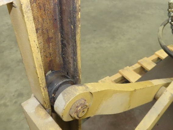 Cascade 30D-PB-51Q Forklift Attachment Slip Sheet Push Pull Clamp 3000lb Class 2