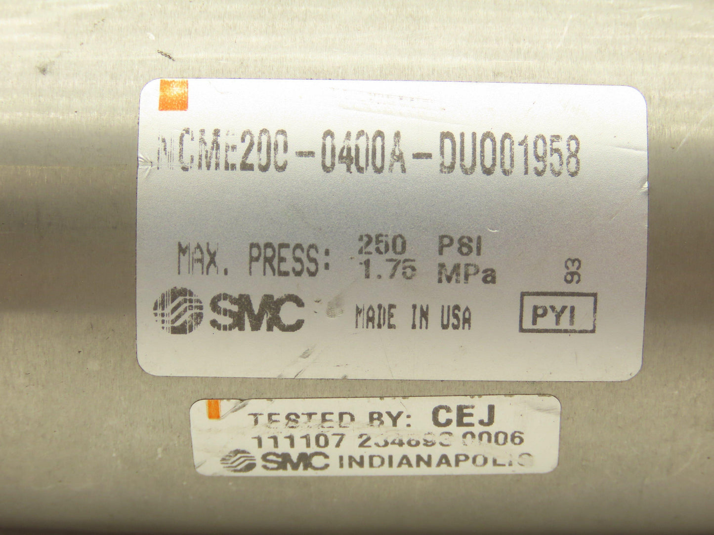 SMC NCME200-0400A-DU001958 Pneumatic Cylinder 4" Stroke 2" Bore 250 PSI