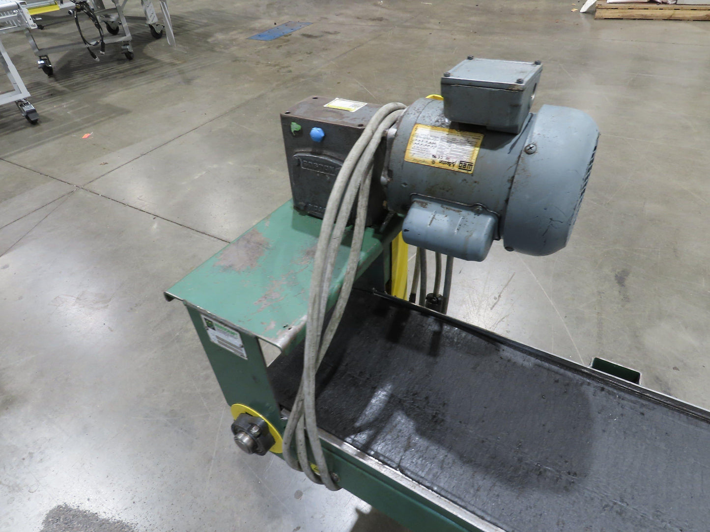 Wardcraft 12"x 7' Slider Bed Belt Conveyor Adj Height on Casters 69FPM 115V 1PH