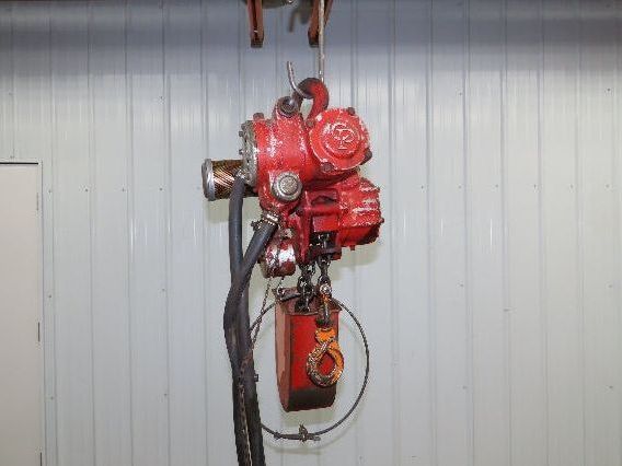 Chicago Pneumatic 1/2 Ton 1000Lb Power Vane Air Chain Hoist 15' Lift w/Pendant