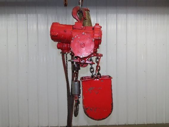 Chicago Pneumatic 1/4 Ton 500Lb Power Vane Air Chain Hoist 15' Lift w/Pendant
