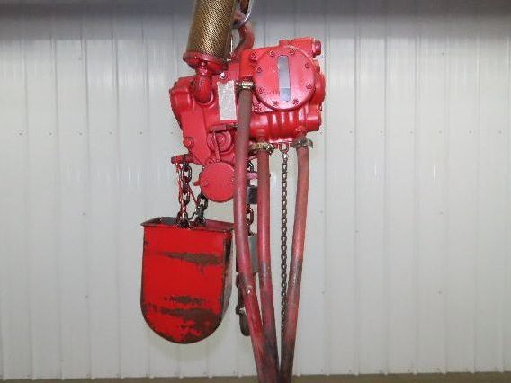 Chicago Pneumatic 1/4 Ton 500Lb Power Vane Air Chain Hoist 15' Lift w/Pendant