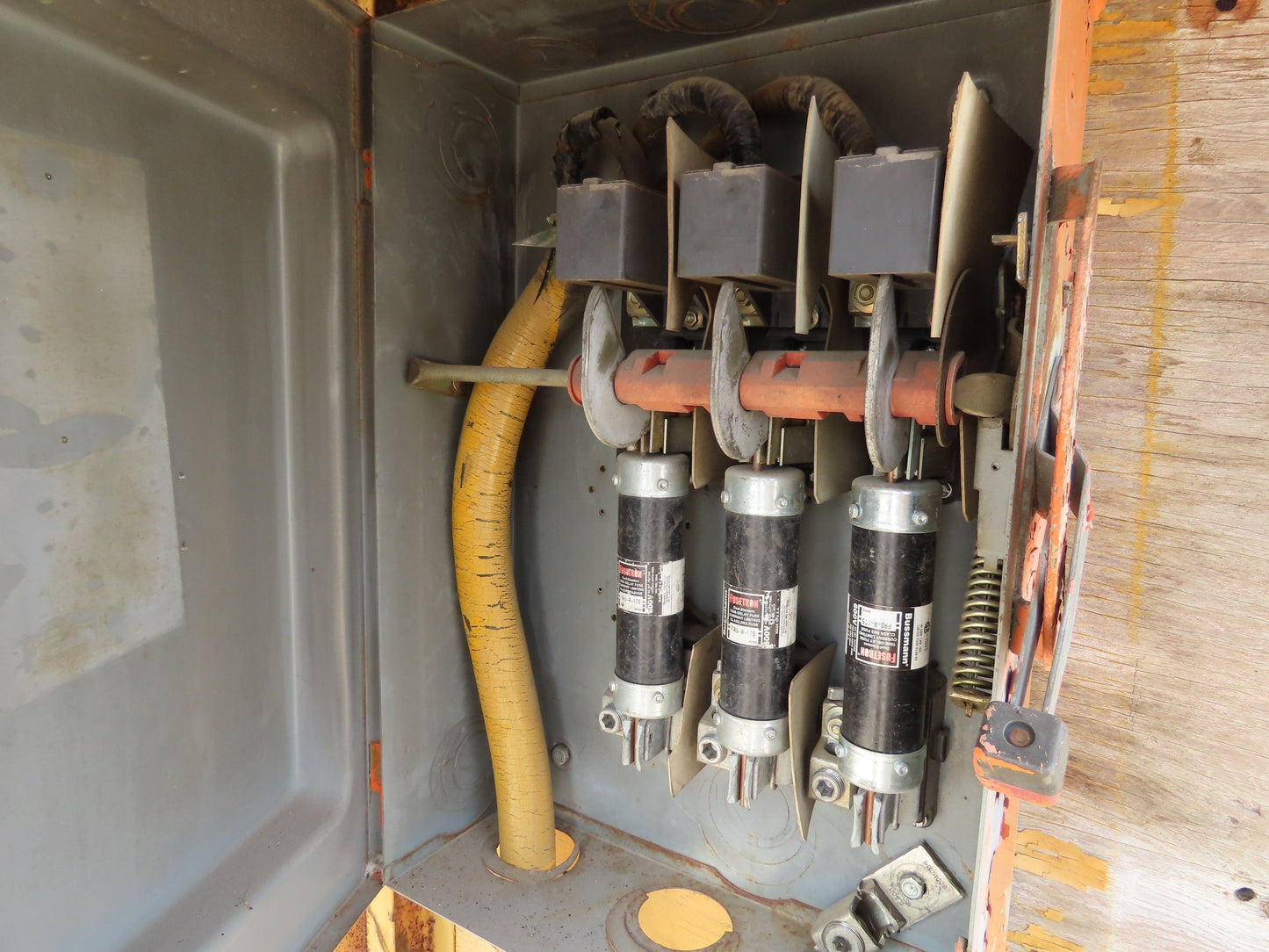 Delco I-4634 GM 125kw 3Ph Generator Detroit Diesel 6 Cylinder 240/480V Backup